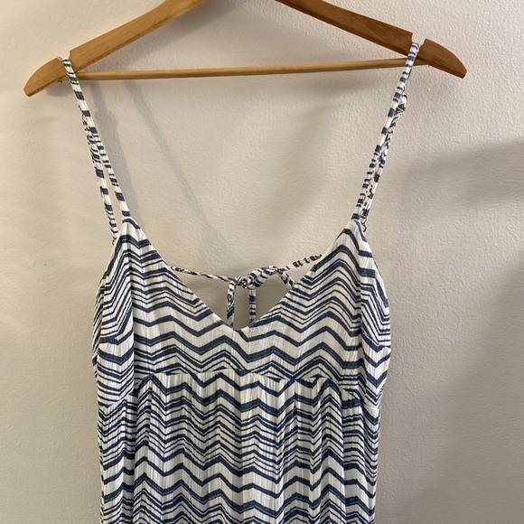 Blue striped maxi dress-backless - Picture 6 of 7